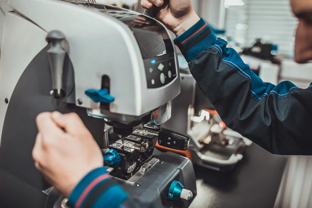 Ile kosztuje naprawa kluczyka do auta? Poznaj realne koszty i sprawdzone rozwiązania