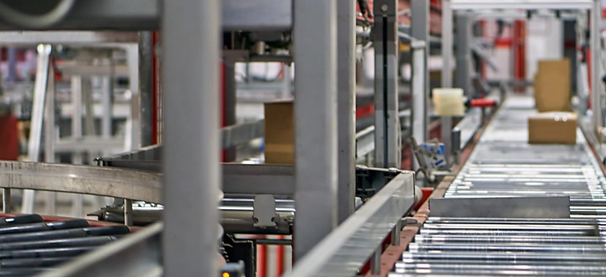 Modernizacja linii technologicznych – jak zminimalizować przestoje i zwiększyć wydajność